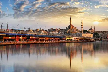 14 Nights 4 star December Umrah with Istanbul